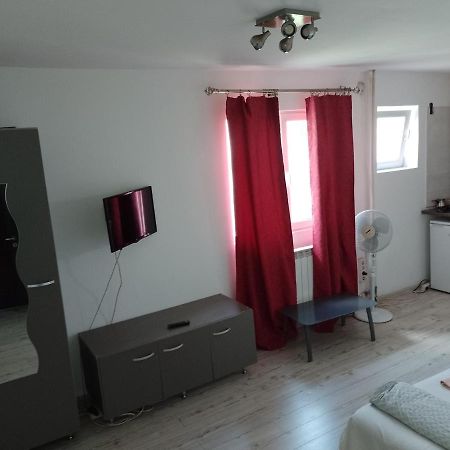 Metrou 1 Decembrie 1918 Apartment บูคาเรสต์ ภายนอก รูปภาพ